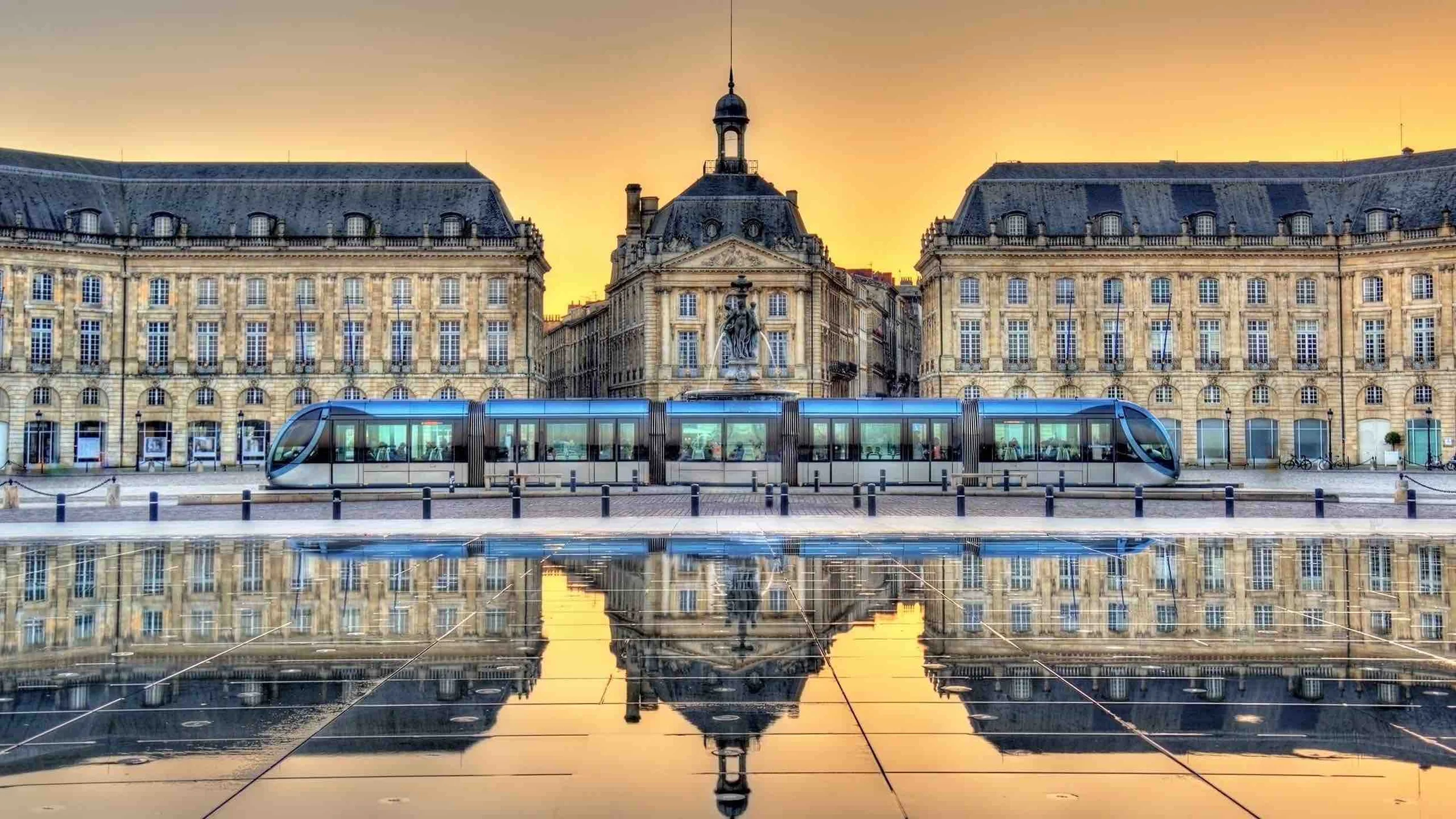 Place de la Bourse in Bordeaux